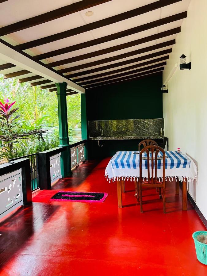 Sigiri Budget Homestay Sigiriya Bagian luar foto