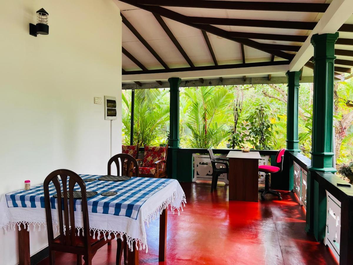 Sigiri Budget Homestay Sigiriya Bagian luar foto