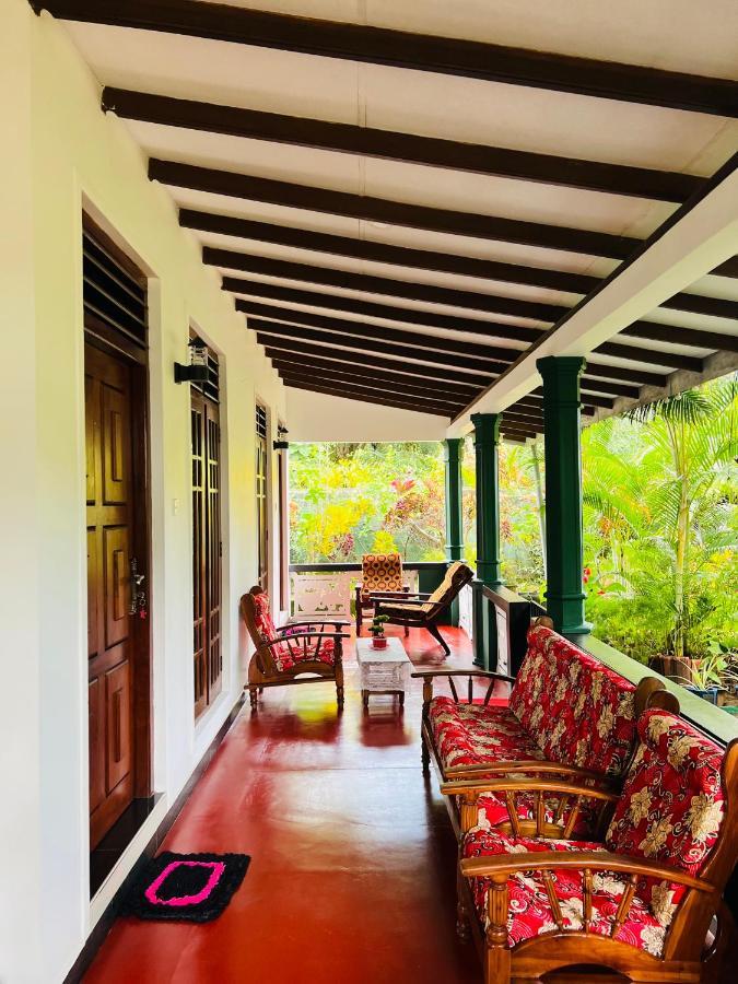 Sigiri Budget Homestay Sigiriya Bagian luar foto